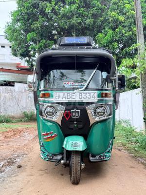 Bajaj 4 stroke 2015 - Used Three wheeler sale in Sri Lanka - patpat.lk