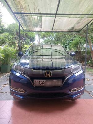 Honda Vezel 2015 - භාවිතා කරන ලද SUV රථය sale in Sri Lanka - patpat.lk