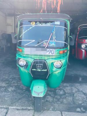 Bajaj 4 stroke 2015 - பயன்படுத்தப்பட்டது முச்சக்கர வண்டி sale in Sri Lanka - patpat.lk