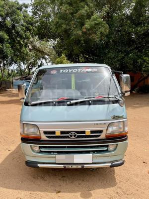 Toyota Hiace 2000 - பயன்படுத்தப்பட்டது வேன் sale in Sri Lanka - patpat.lk