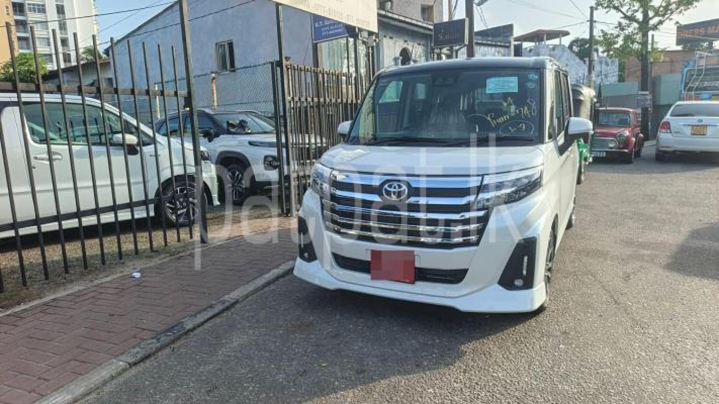 Toyota Roomy 2026 -  கார் sale in Sri Lanka - patpat.lk