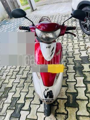 TVS Scooty Pept 2009