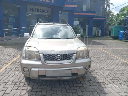 Nissan X Trail 2002 -  SUV sale in Sri Lanka - patpat.lk