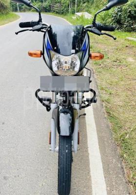 Bajaj CT100 2023