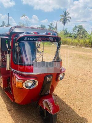 Bajaj Three Wheel 2012