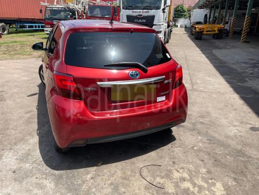 Toyota Yaris 2015 - භාවිතා කරන ලද කාර් sale in Sri Lanka - patpat.lk
