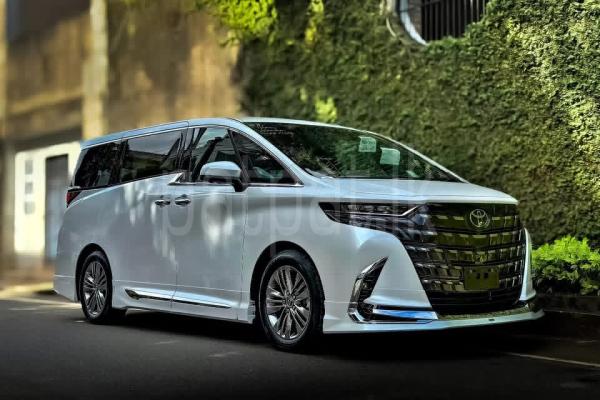 Toyota Alphard 2024 - Reconditioned Van sale in Sri Lanka - patpat.lk