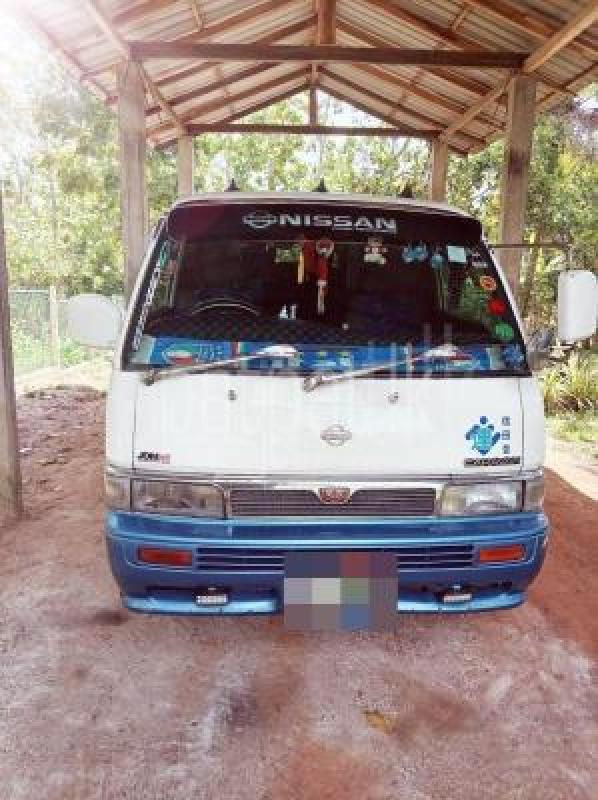 Nissan Caravan 2000 -  Van sale in Sri Lanka - patpat.lk