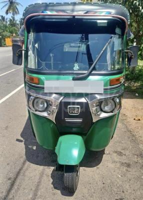 Bajaj 4 stroke 2015 - பயன்படுத்தப்பட்டது முச்சக்கர வண்டி sale in Sri Lanka - patpat.lk
