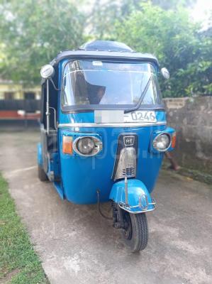 Bajaj 4 stroke 2013 - Used Three wheeler sale in Sri Lanka - patpat.lk