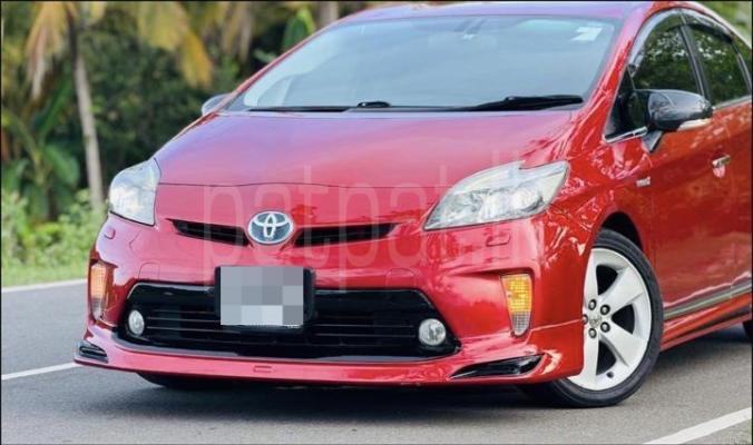 Toyota Prius 2014 - Used Car sale in Sri Lanka - patpat.lk