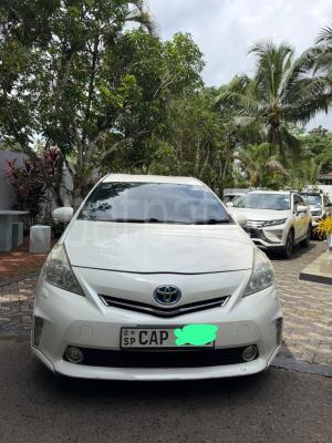 Toyota Prius 2012 - Used Car sale in Sri Lanka - patpat.lk