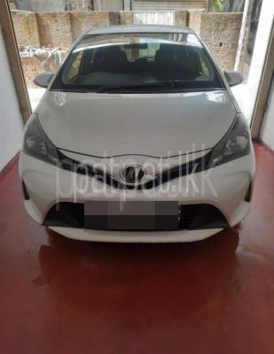 Toyota Vitz 2015 - பயன்படுத்தப்பட்டது கார் sale in Sri Lanka - patpat.lk