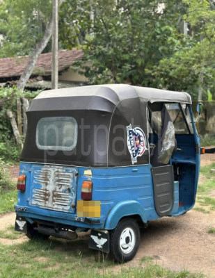 Bajaj 2 stroke 2009 -  முச்சக்கர வண்டி sale in Sri Lanka - patpat.lk