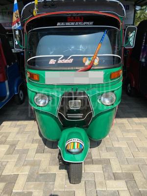 Bajaj Three Wheel 2014