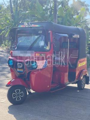 Bajaj Three Wheel 2021