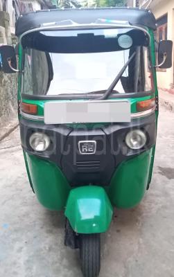 Bajaj Three Wheel 2018