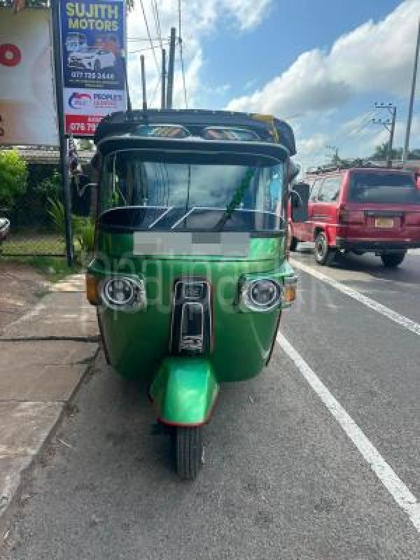 Bajaj 4 stroke 2012 -  ත්‍රිරෝද රථය sale in Sri Lanka - patpat.lk
