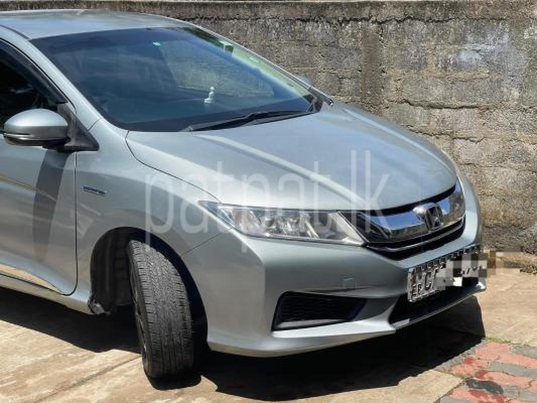 Honda Grace 2015 -  கார் sale in Sri Lanka - patpat.lk
