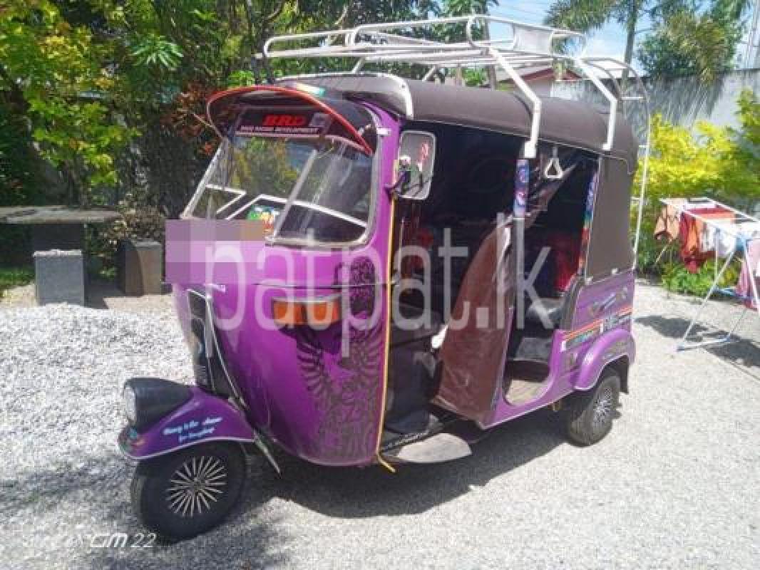 Bajaj 2 stroke 2006 -  Three wheeler sale in Sri Lanka - patpat.lk