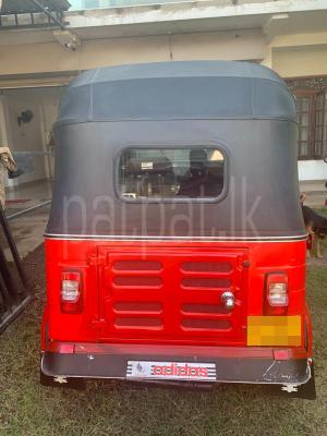 Bajaj Three Wheel 2011 - භාවිතා කරන ලද ත්‍රිරෝද රථය sale in Sri Lanka - patpat.lk