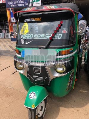 Bajaj Three Wheel 2014