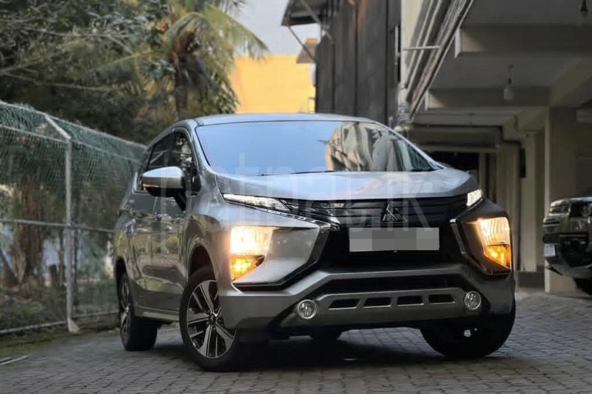Mitsubishi Xpander Cross 2020 - Reconditioned SUV sale in Sri Lanka - patpat.lk