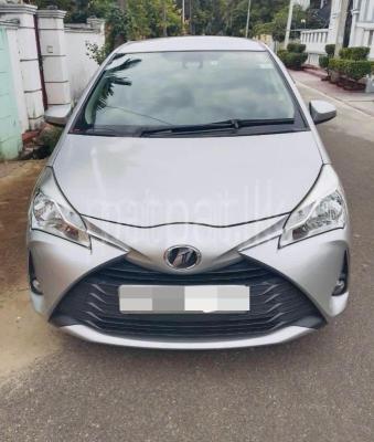 Toyota Vitz 2017 - භාවිතා කරන ලද කාර් sale in Sri Lanka - patpat.lk