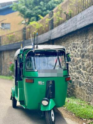 Bajaj 2 stroke 2006 - பயன்படுத்தப்பட்டது முச்சக்கர வண்டி sale in Sri Lanka - patpat.lk