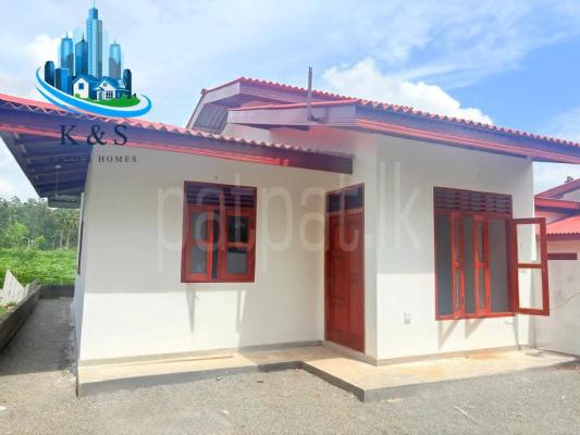 House for Sale in Weliveriya
