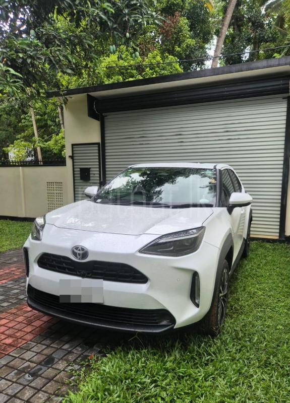 Toyota Yaris 2024 -  SUV sale in Sri Lanka - patpat.lk