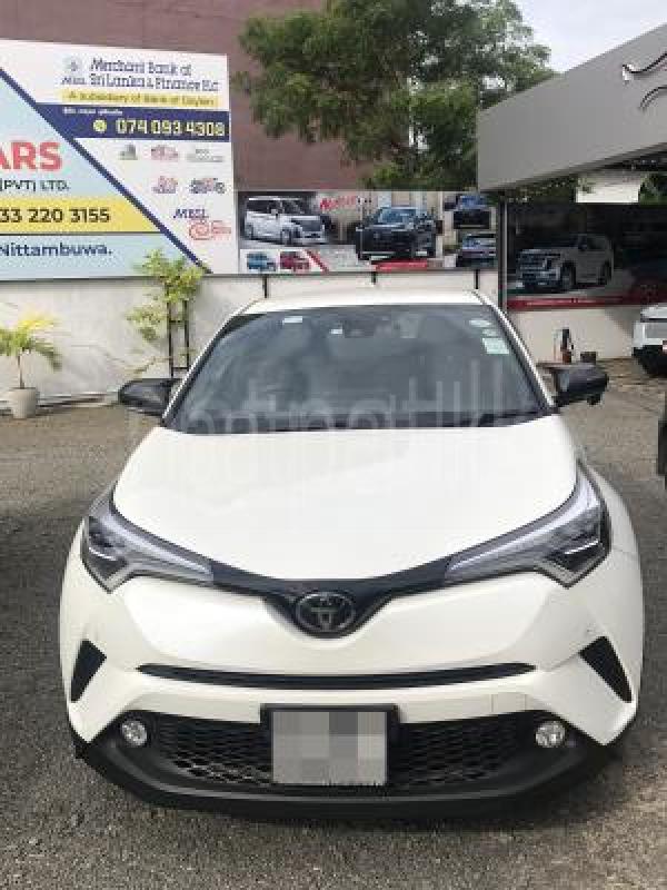 Toyota CHR 2019 -  SUV sale in Sri Lanka - patpat.lk