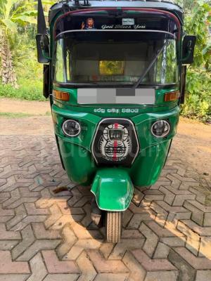 Bajaj Three Wheel 2019