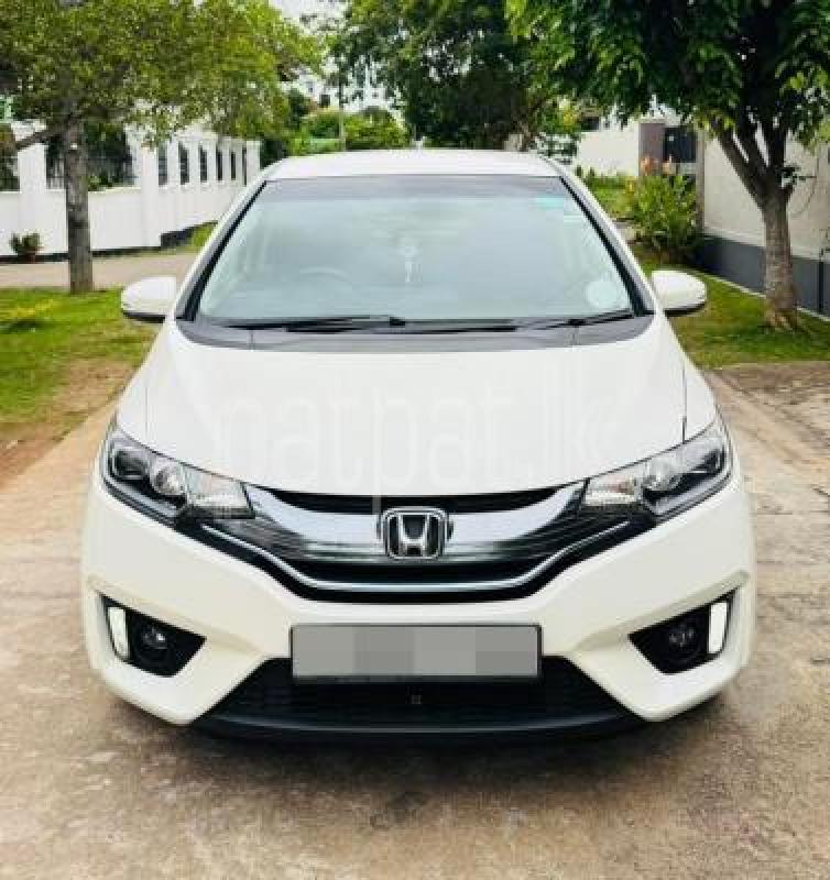 Honda Fit 2015 - பயன்படுத்தப்பட்டது கார் sale in Sri Lanka - patpat.lk