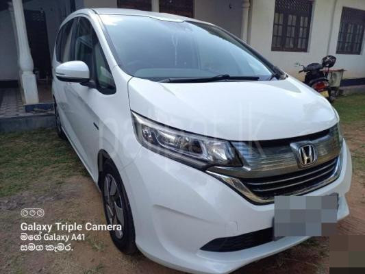 Honda Freed 2017 - Used Car sale in Sri Lanka - patpat.lk