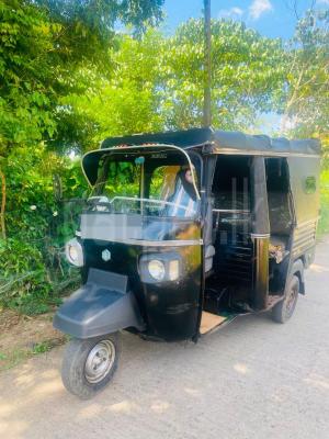 Piaggio Three Wheel 2012 - Used Three wheeler sale in Sri Lanka - patpat.lk
