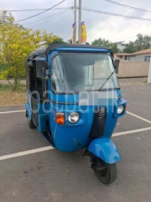 Bajaj Three Wheel 2012