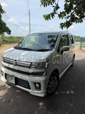 Suzuki Wagon R 2017 -  Car sale in Sri Lanka - patpat.lk
