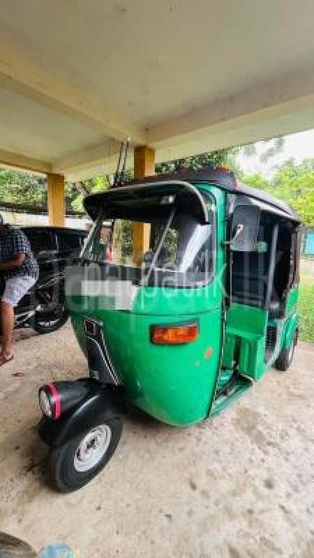 Bajaj 2 stroke 2005 - பயன்படுத்தப்பட்டது முச்சக்கர வண்டி sale in Sri Lanka - patpat.lk