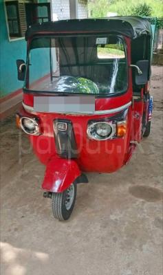 Bajaj Three Wheel 2012