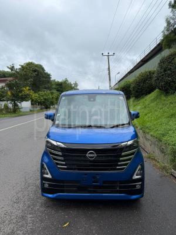 Nissan Roox 2024 -  Car sale in Sri Lanka - patpat.lk