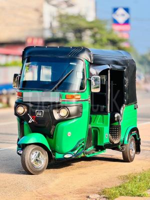 Bajaj Three Wheel 2020