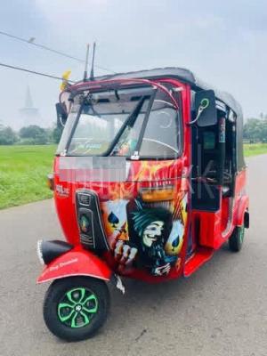 Bajaj Three Wheel 2004