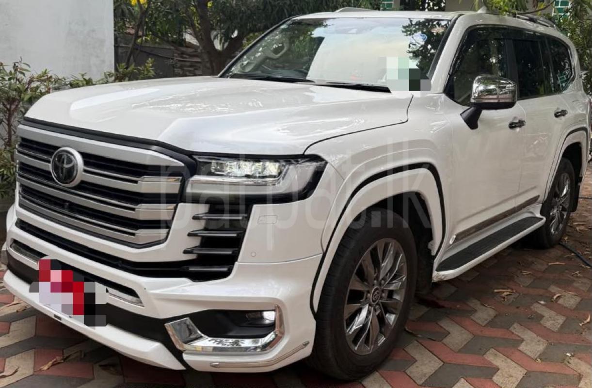 Toyota Land Cruiser 2024 -  SUV රථය sale in Sri Lanka - patpat.lk