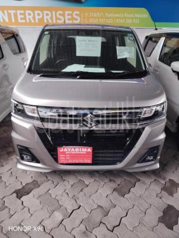 Suzuki Wagon R 2025 -  කාර් sale in Sri Lanka - patpat.lk