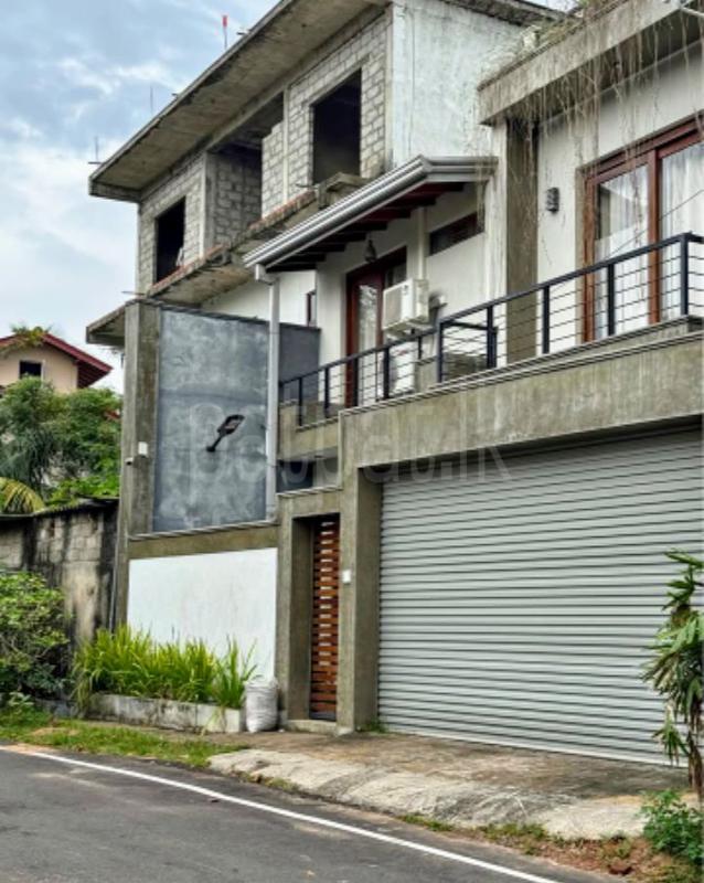 House for Rent in Talawatugoda