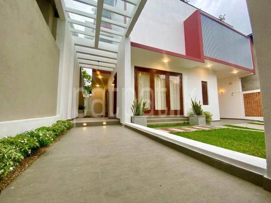 premium-listing-image