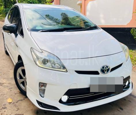 Toyota PRIUS S TOURUING 2013 - பயன்படுத்தப்பட்டது கார் sale in Sri Lanka - patpat.lk