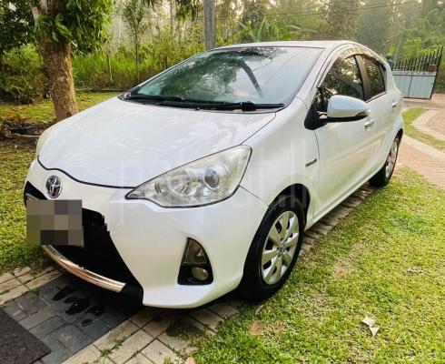 Toyota Aqua 2012