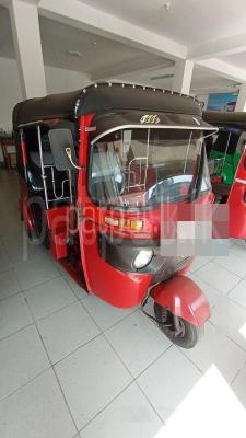 Bajaj Three Wheel 2015